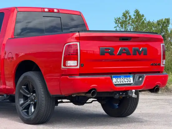RAM-CLASSIC-5.7 V8 GASOLINA LARAMIE NIGHT EDITION CD 4X4 AUTOMÁTICO RAM-CLASSIC-2022