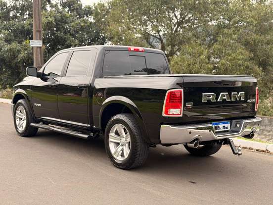 RAM-CLASSIC-5.7 V8 GASOLINA LARAMIE CD 4X4 AUTOMÁTICO RAM-CLASSIC-2022