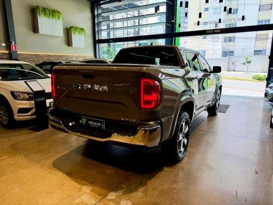 RAM-RAMPAGE-2.0 TURBO DIESEL LARAMIE 4X4 AUTOMÁTICO RAM-RAMPAGE-2023