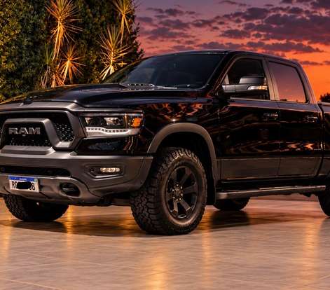 RAM-1500-5.7 V8 GASOLINA REBEL CD 4X4 AUTOMÁTICO RAM-1500-2022