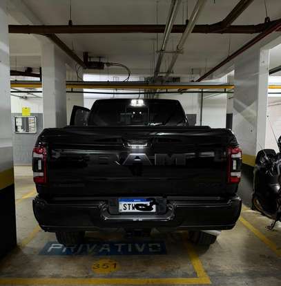 RAM-2500-6.7 I6 TURBO DIESEL LARAMIE NIGHT EDITION CD 4X4 AUTOMÁTICO RAM-2500-2024