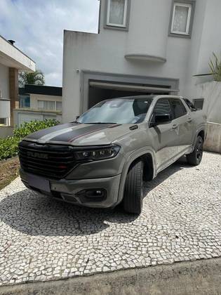 RAM RAMPAGE 2.0 HURRICANE 4 TURBO GASOLINA R/T 4X4 AUTOMÁTICO