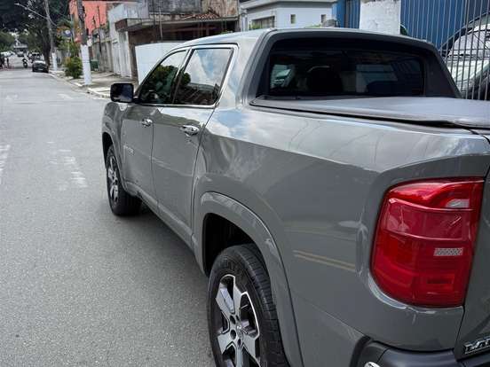 RAM-RAMPAGE-2.0 TURBO DIESEL LARAMIE 4X4 AUTOMÁTICO RAM-RAMPAGE-2023