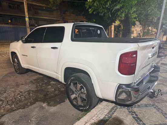 RAM-RAMPAGE-2.2 TURBO DIESEL LARAMIE 4X4 AUTOMÁTICO RAM-RAMPAGE-2025