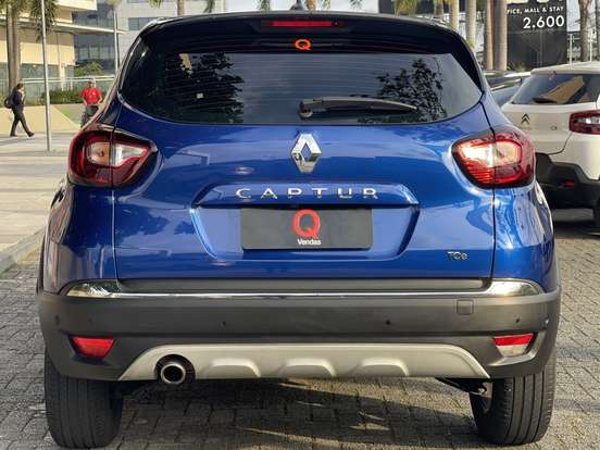 RENAULT-CAPTUR-2023