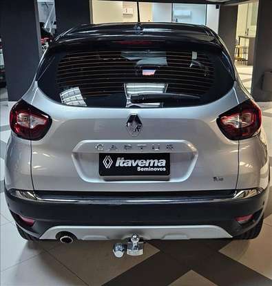 RENAULT-CAPTUR-2021