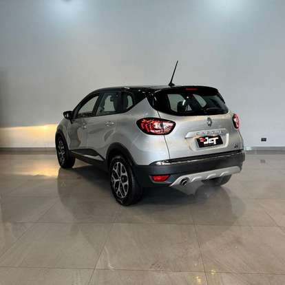 RENAULT-CAPTUR-2021