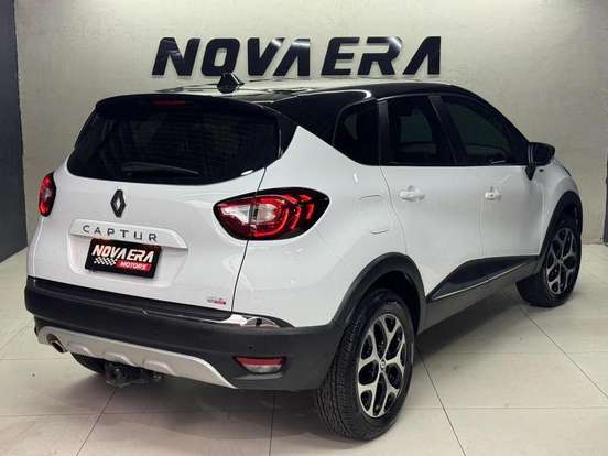 RENAULT-CAPTUR-2021