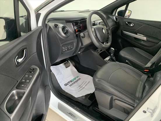 RENAULT-CAPTUR-1.6 16V SCE FLEX BOSE X-TRONIC RENAULT-CAPTUR-2021