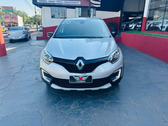 RENAULT-CAPTUR-2019