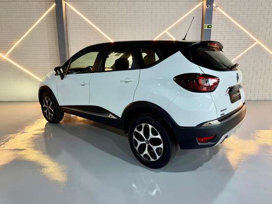 RENAULT-CAPTUR-2018