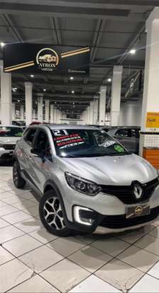 RENAULT-CAPTUR-2021