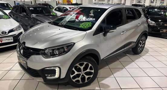 RENAULT-CAPTUR-2021