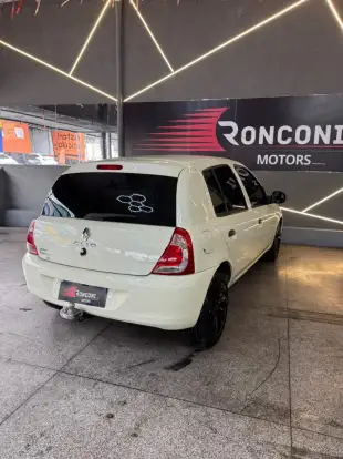 RENAULT-CLIO-2013
