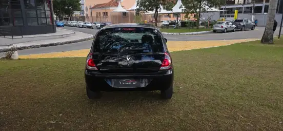 RENAULT-CLIO-2015