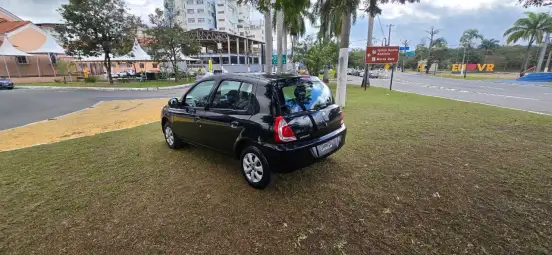 RENAULT-CLIO-2015