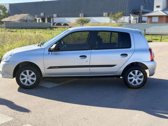RENAULT-CLIO-1.0 EXPRESSION 16V FLEX 4P MANUAL RENAULT-CLIO-2013