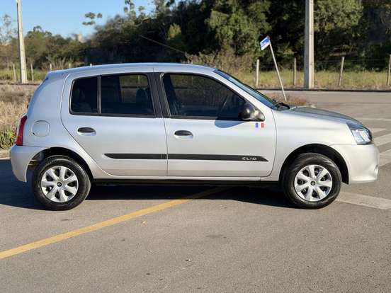 RENAULT-CLIO-1.0 EXPRESSION 16V FLEX 4P MANUAL RENAULT-CLIO-2013