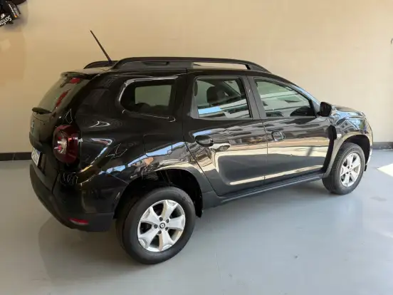RENAULT-DUSTER-2022