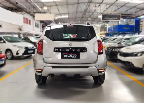RENAULT-DUSTER-2015