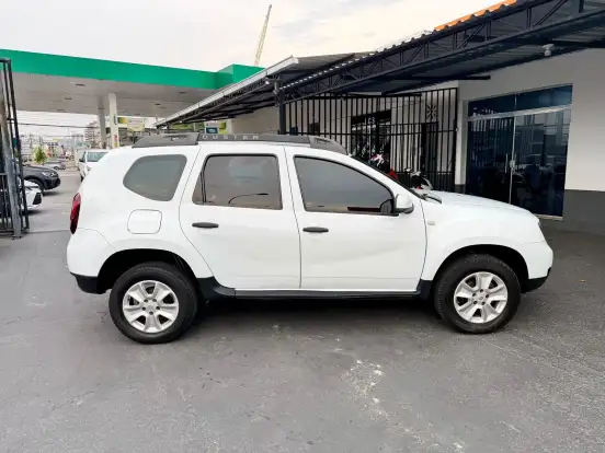 RENAULT-DUSTER-2015