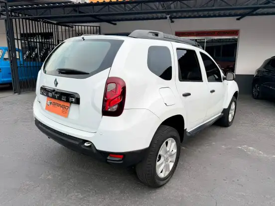 RENAULT-DUSTER-2015