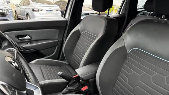 RENAULT-DUSTER-2025