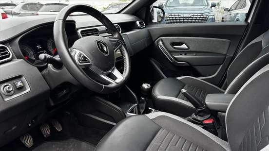 RENAULT-DUSTER-2025