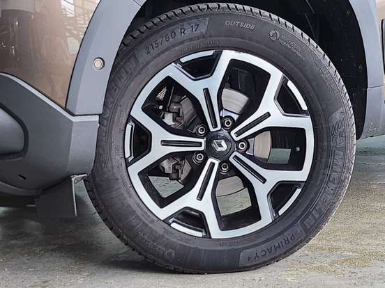 RENAULT-DUSTER-2023