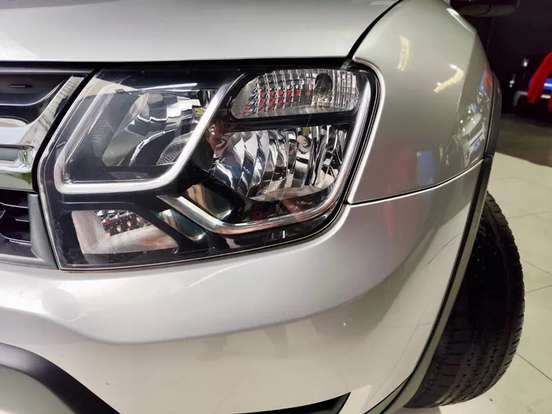 RENAULT-DUSTER-2019