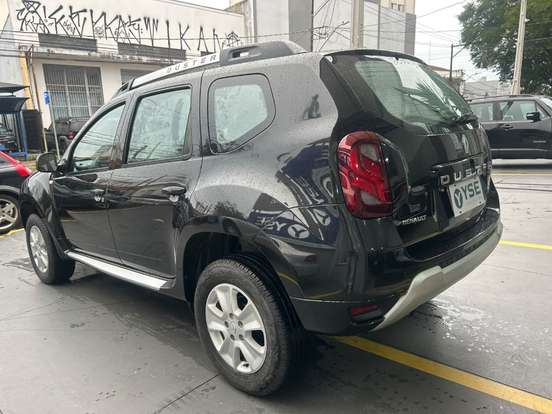 RENAULT-DUSTER-2016