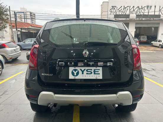 RENAULT-DUSTER-2016