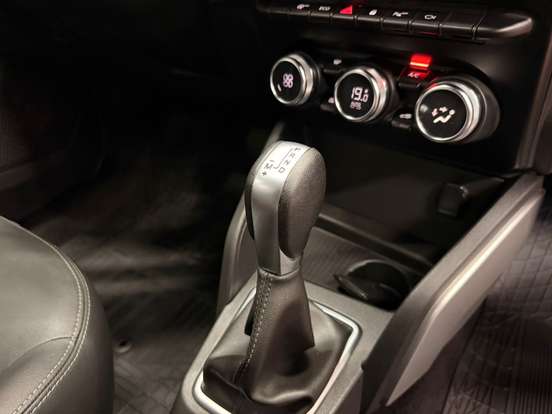 RENAULT-DUSTER-2020