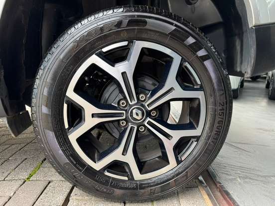 RENAULT-DUSTER-2020