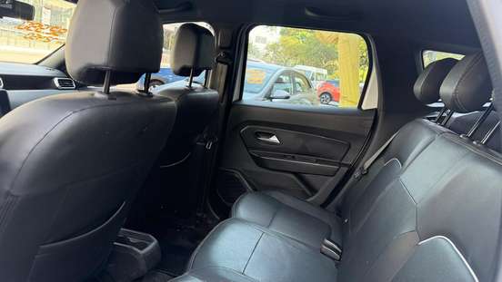 RENAULT-DUSTER-2023