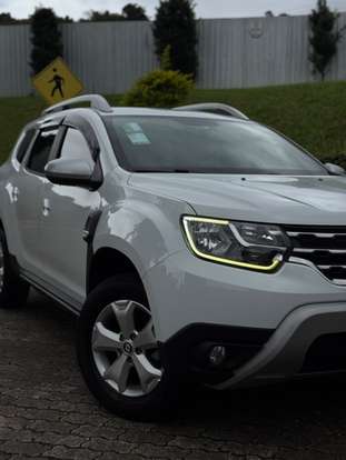 RENAULT-DUSTER-2021