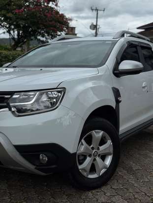RENAULT-DUSTER-2021