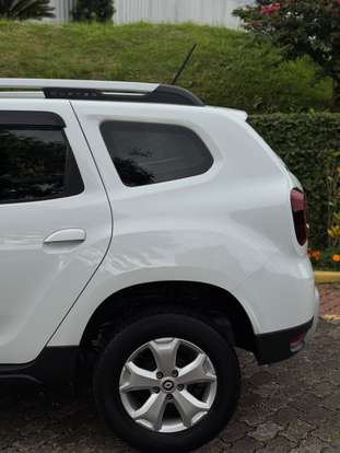 RENAULT-DUSTER-2021