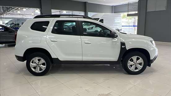 RENAULT-DUSTER-2023
