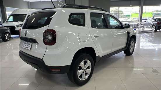 RENAULT-DUSTER-2023