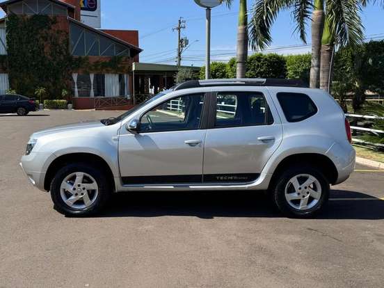 RENAULT-DUSTER-2013