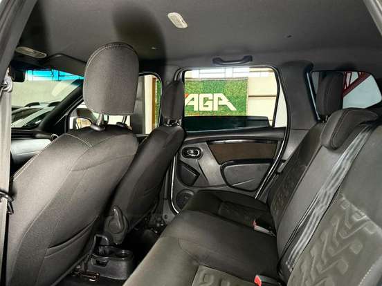 RENAULT-DUSTER-2015