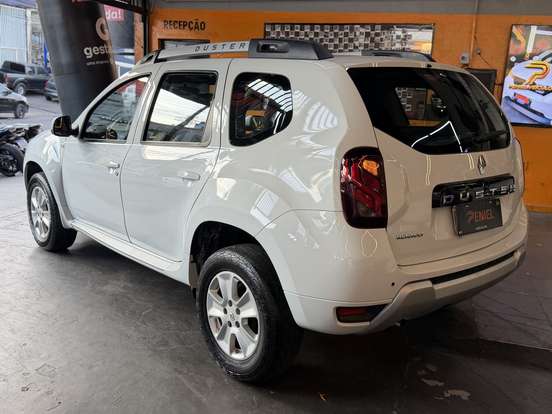 RENAULT-DUSTER-2015