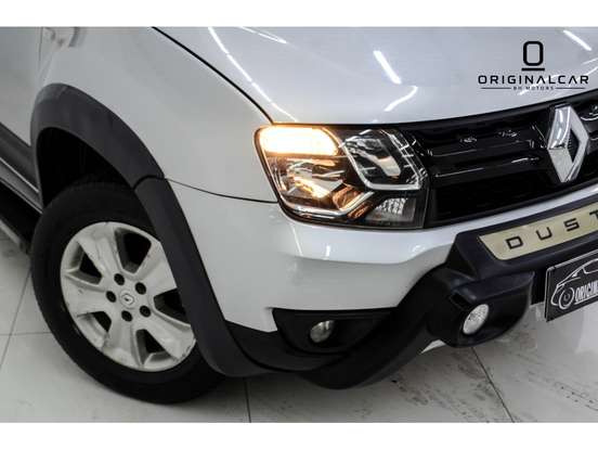 RENAULT-DUSTER-2015