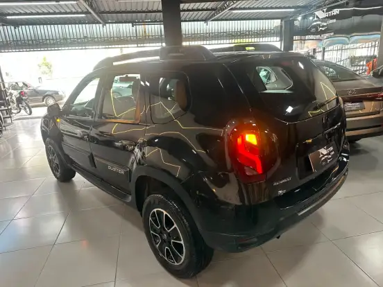 RENAULT-DUSTER-2019