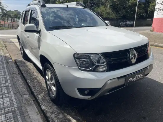 RENAULT-DUSTER-2016
