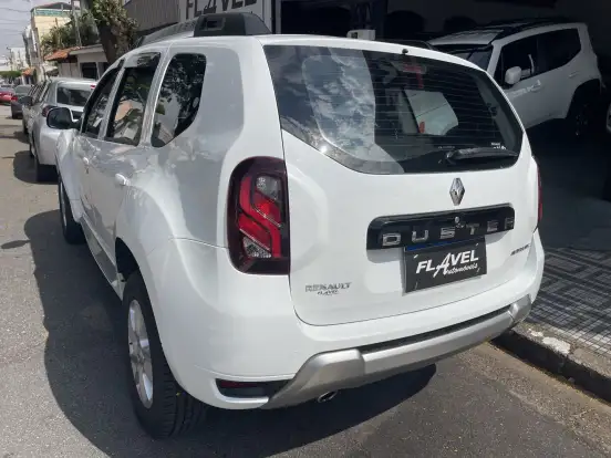 RENAULT-DUSTER-2016