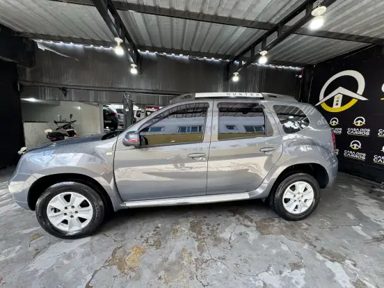 RENAULT-DUSTER-2.0 DYNAMIQUE 4X2 16V FLEX 4P AUTOMÁTICO RENAULT-DUSTER-2016