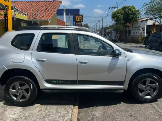 RENAULT-DUSTER-2.0 TECH ROAD 4X2 16V FLEX 4P AUTOMÁTICO RENAULT-DUSTER-2013