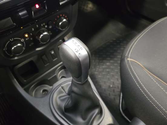 RENAULT-DUSTER-2.0 DYNAMIQUE 4X2 16V FLEX 4P AUTOMÁTICO RENAULT-DUSTER-2017